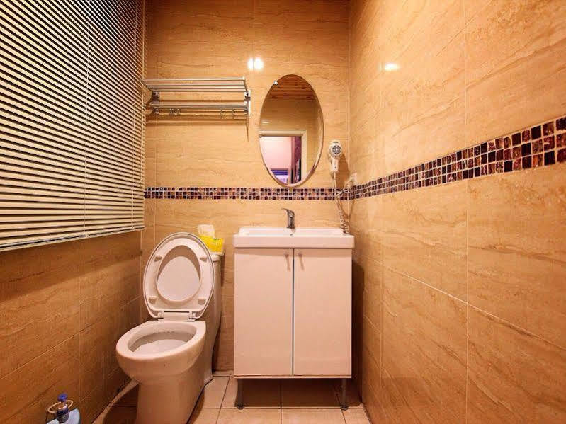台中市 Feng Chia Houseホステル エクステリア 写真